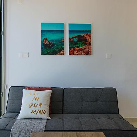 Phaedrus Living - Seaside Luxury Flat Harbour 104 Apartment Paphos Exterior photo