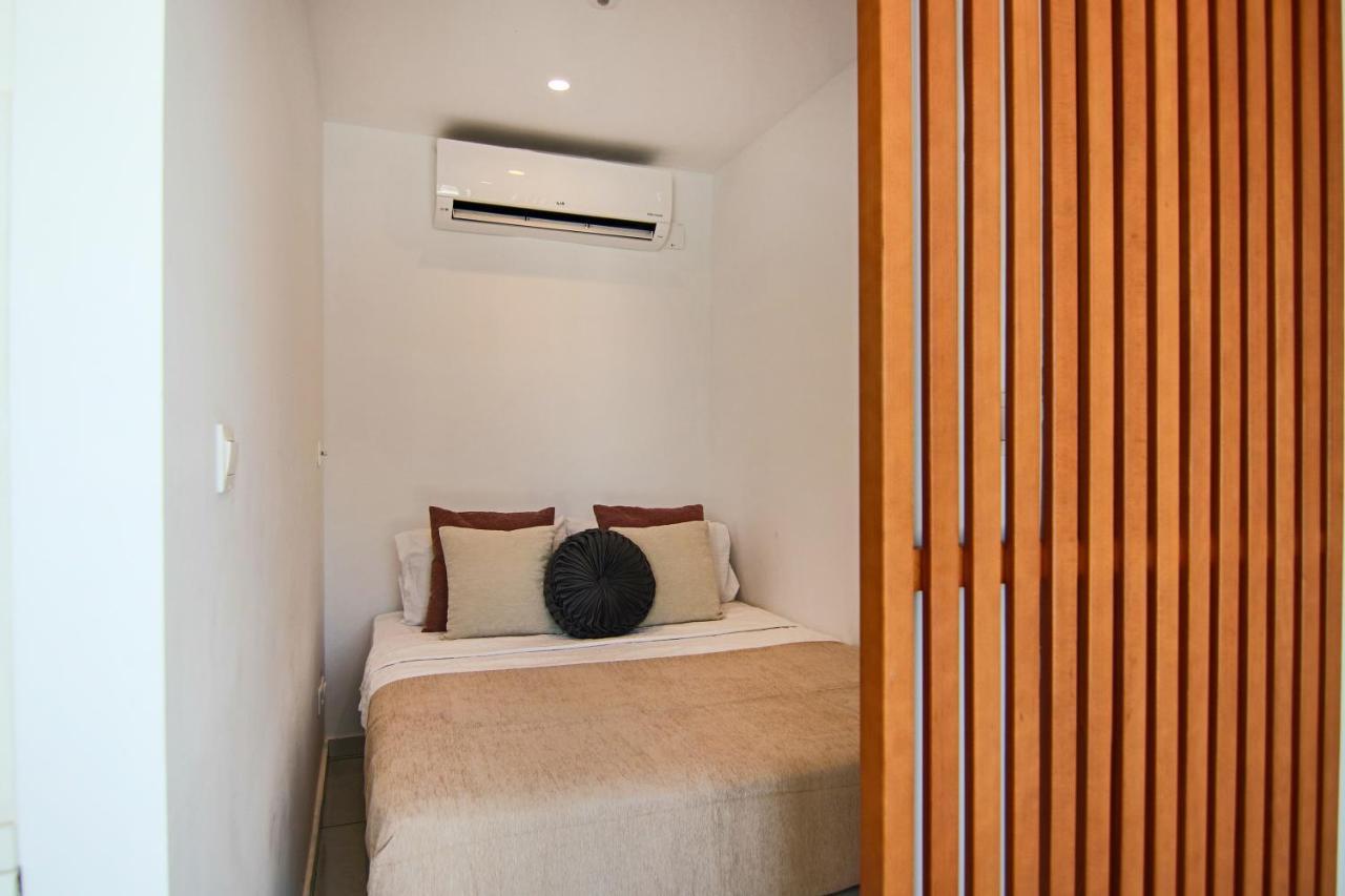 Phaedrus Living - Seaside Luxury Flat Harbour 104 Apartment Paphos Exterior photo
